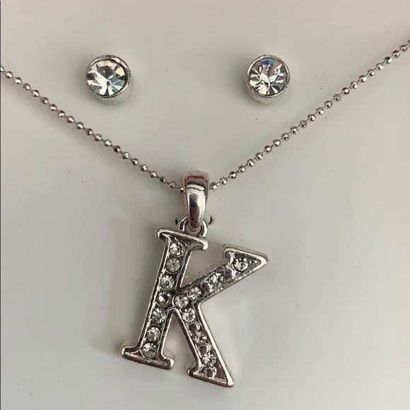 Genuine Crystal 18” K Pendant and stud earring set - Picture 2 of 2